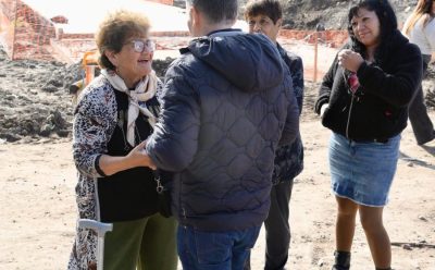 FERNANDO GRAY RECORRIÓ LA OBRA DE PAVIMENTACIÓN EN LA CALLE MARXER