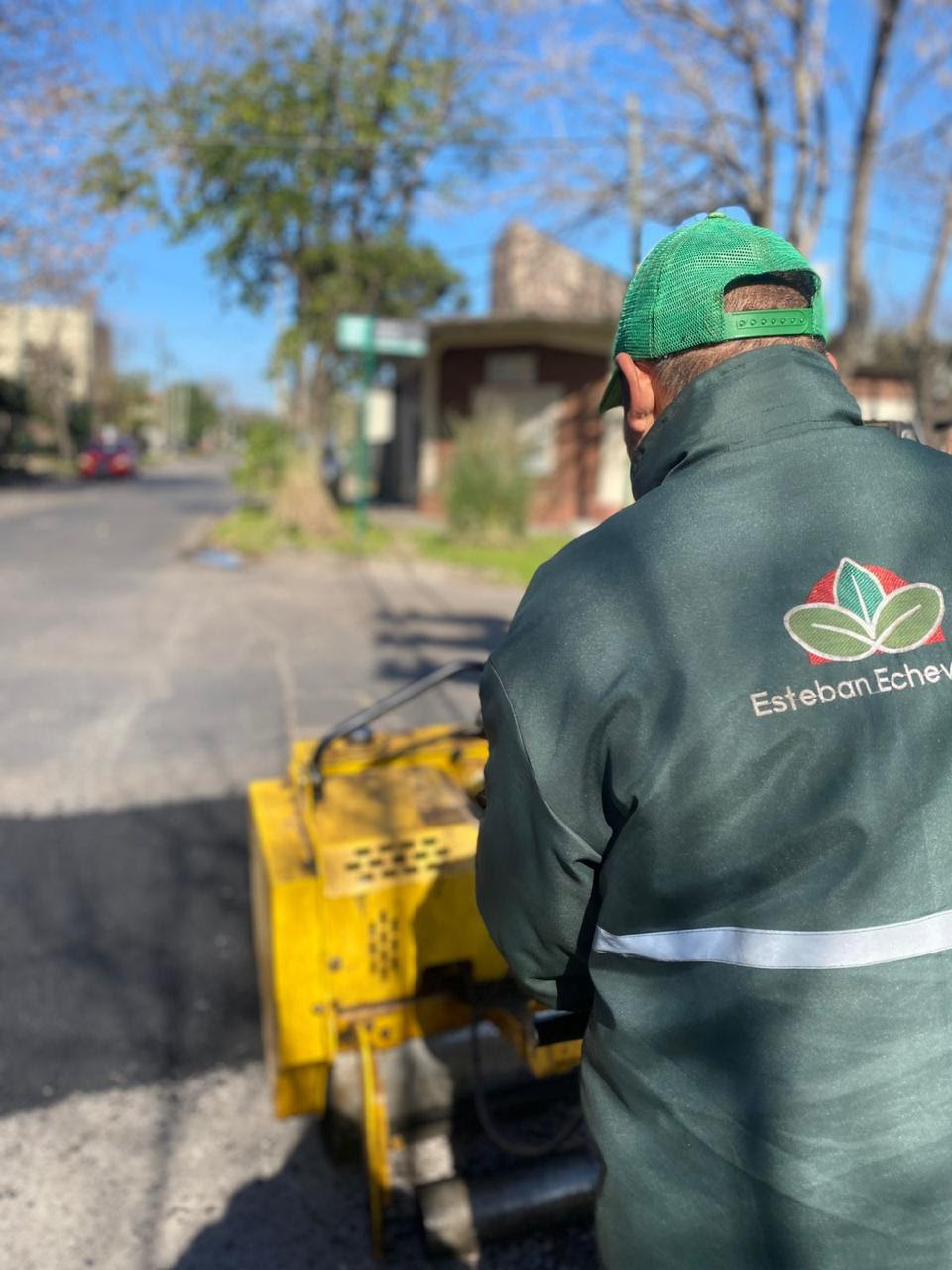 CONTINÚAN LOS TRABAJOS DE BACHEO EN LUIS GUILLÓN