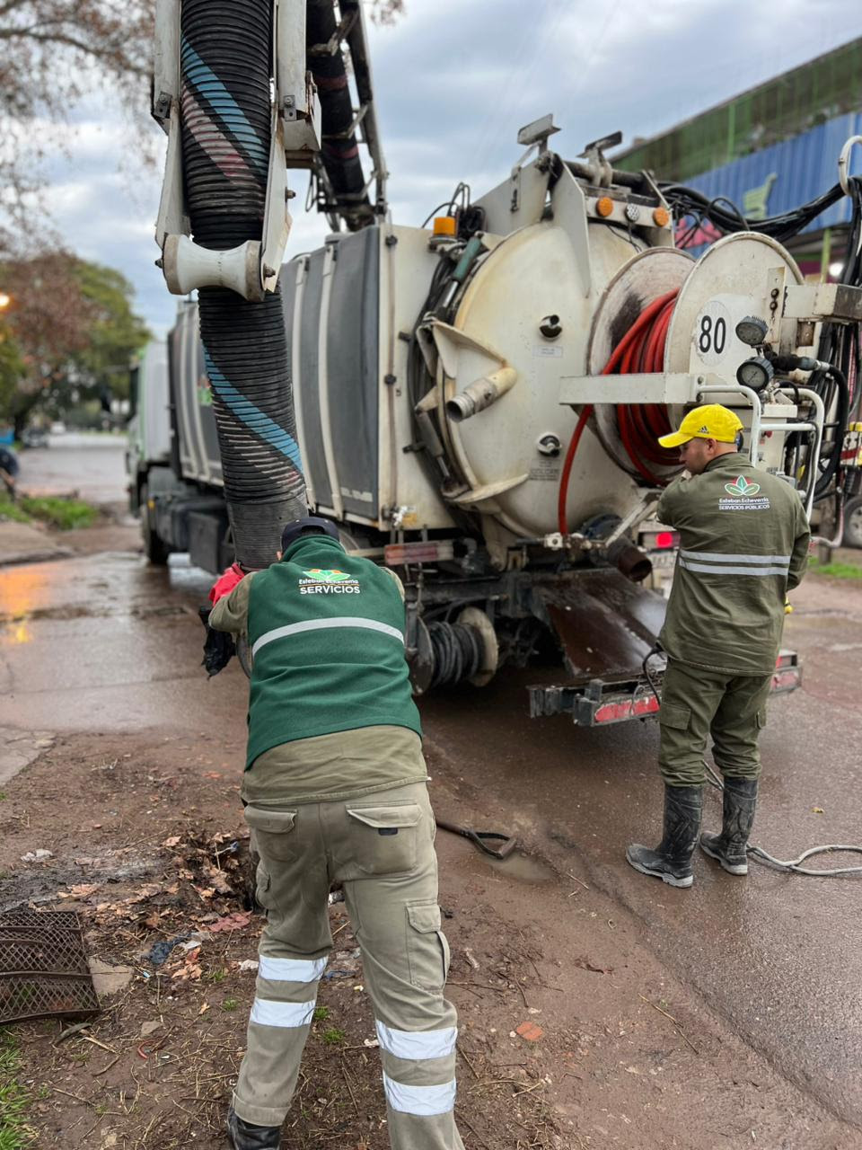 OPERATIVO DE LIMPIEZA Y SANEAMIENTO EN LOS BARRIOS DEL DISTRITO