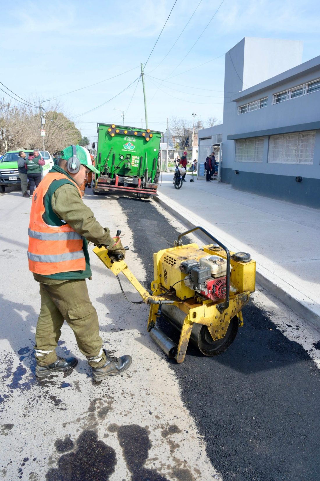 EL MUNICIPIO AVANZA CON LOS TRABAJOS DE BACHEO EN EL JAGÜEL
