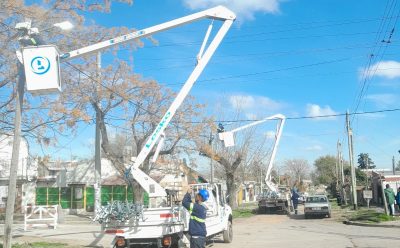 MONTE GRANDE SUR: INSTALACIÓN DE LUCES LED EN BARRIO GRANDE