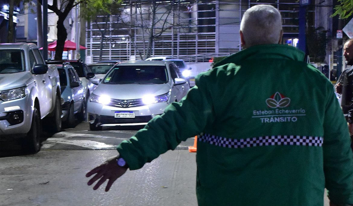 EL MUNICIPIO CONTINÚA REALIZANDO OPERATIVOS DE SEGURIDAD Y CONTROL VEHICULAR EN LA PLAZA MITRE DE MONTE GRANDE