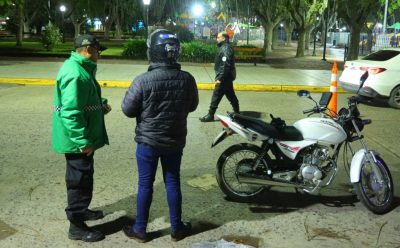 MONTE GRANDE: OPERATIVO DE SEGURIDAD Y CONTROL VEHICULAR EN LA PLAZA MITRE