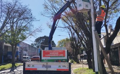 LUIS GUILLÓN: CONTINÚA LA INSTALACIÓN DE LUMINARIAS LED