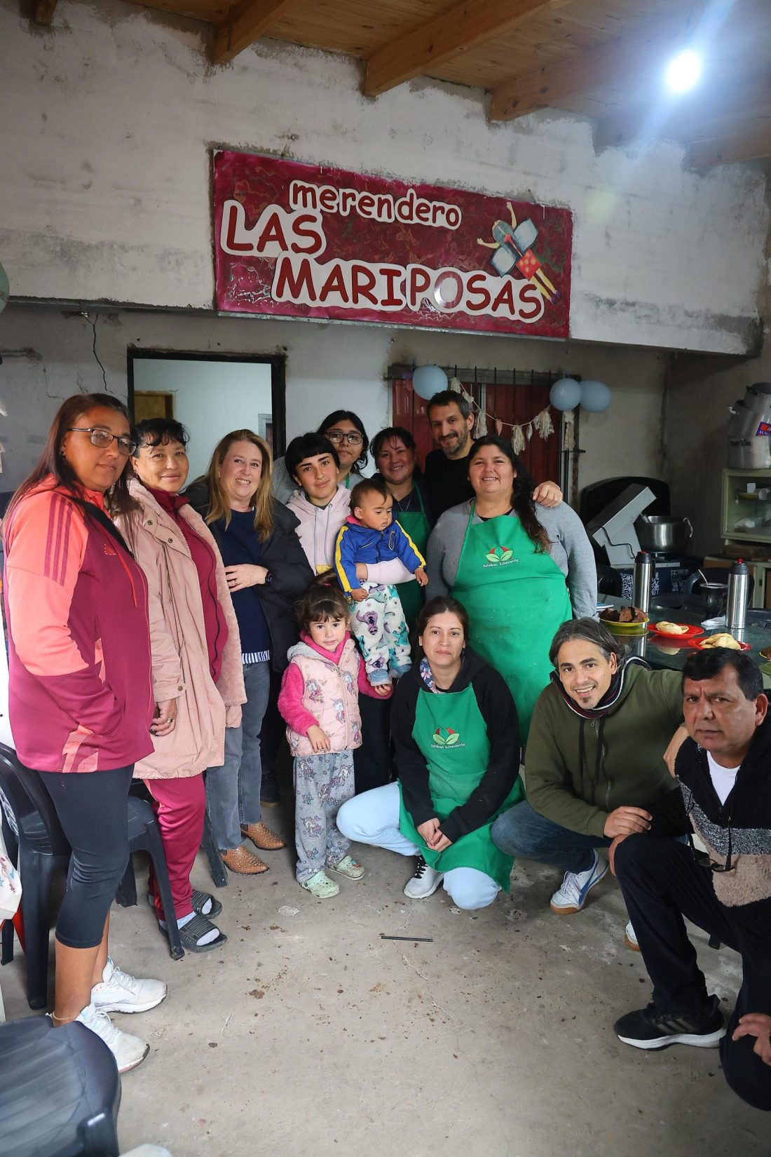 MAGUI GRAY VISITÓ EL COMEDOR Y MERENDERO LAS MARIPOSAS DE MONTE GRANDE SUR