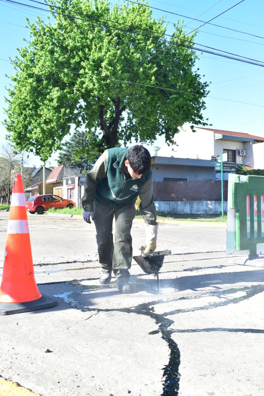 CONTINÚAN LOS TRABAJOS DE TOMADO DE JUNTAS EN LUIS GUILLÓN