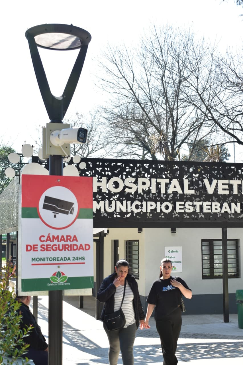 INSTALACIÓN DE CÁMARAS DE VIDEOVIGILANCIA EN EL NUEVO HOSPITAL VETERINARIO