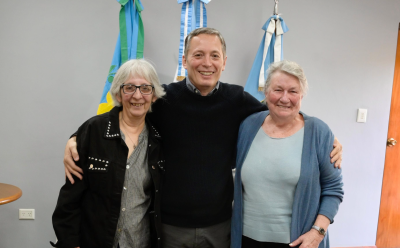 FERNANDO GRAY SE REUNIÓ CON AUTORIDADES DE LA BIBLIOTECA BERNARDINO RIVADAVIA DE MONTE GRANDE