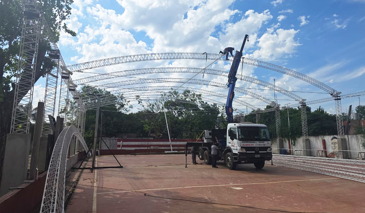 AVANZA LA CONSTRUCCIÓN DE UN TECHO PARABÓLICO EN EL CLUB SOCIAL Y DEPORTIVO SANTA CATALINA, EN LUIS GUILLÓN