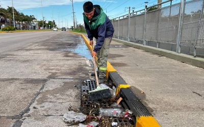 TRAS LAS INTENSAS LLUVIAS, LOS EQUIPOS DEL MUNICIPIO REALIZAN TAREAS DE LIMPIEZA Y SANEAMIENTO
