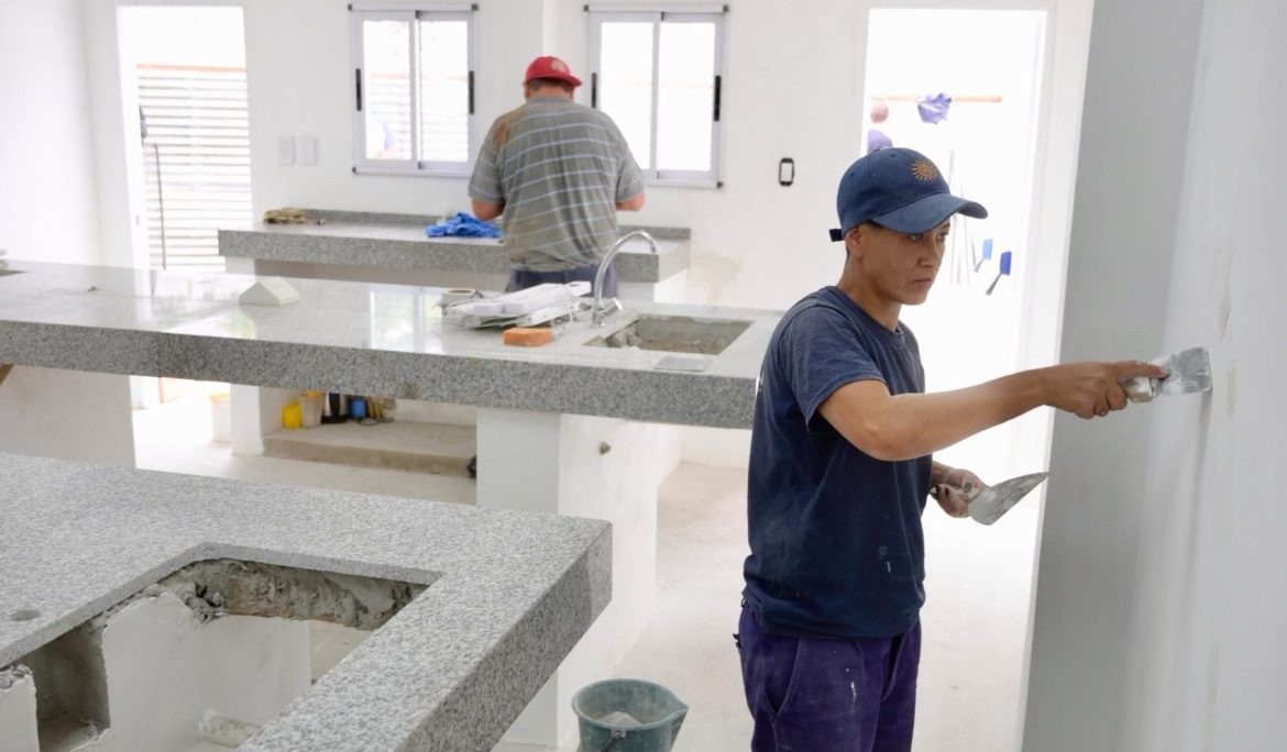 AVANZAMOS CON LAS OBRAS EN LA ESCUELA PRIMARIA N° 1 DE MONTE GRANDE