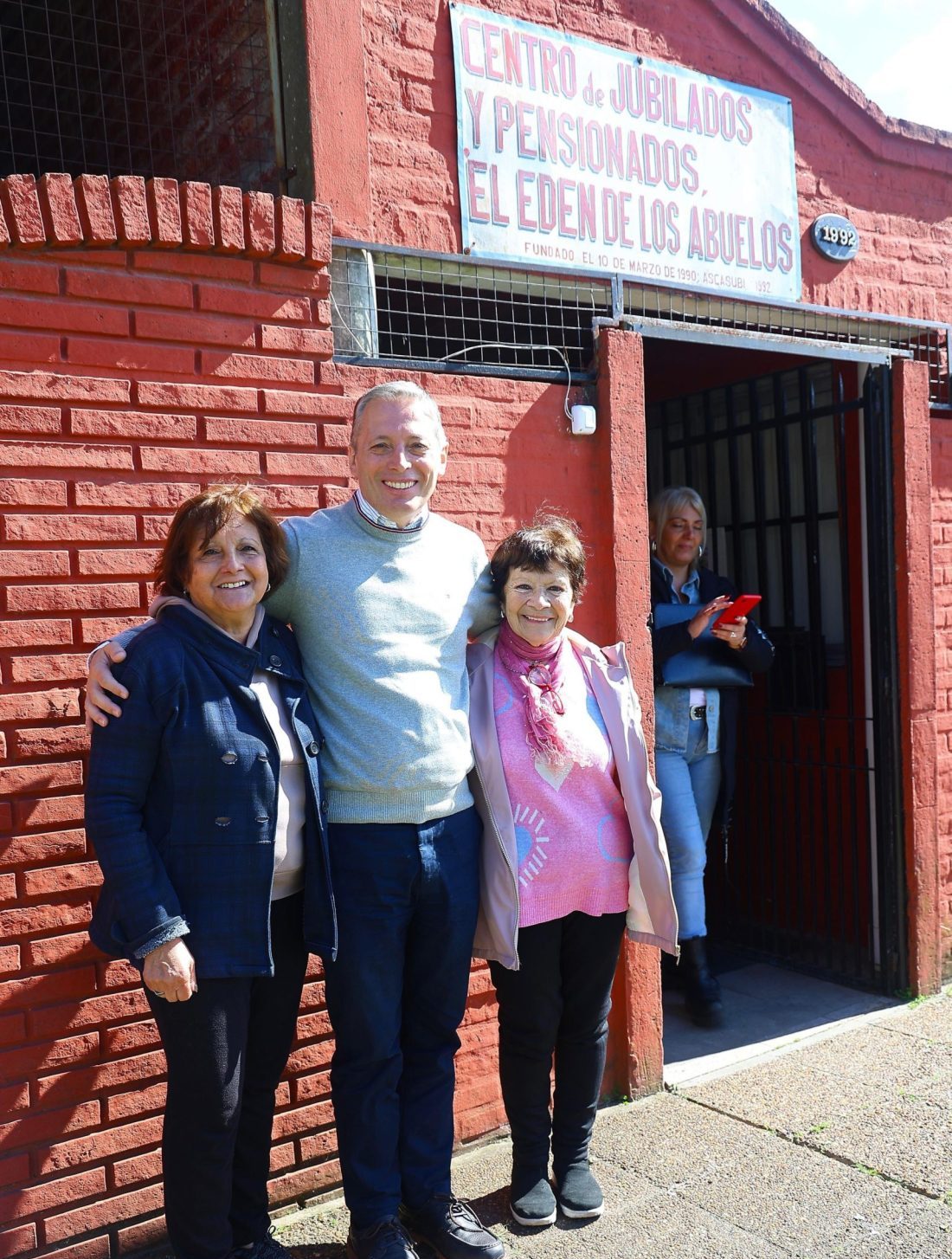 FERNANDO GRAY DIALOGÓ CON INTEGRANTES DE DOS CENTROS DE JUBILADOS DEL DISTRITO