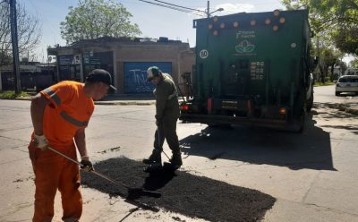 NUEVAS OBRAS DE BACHEO EN LUIS GUILLÓN