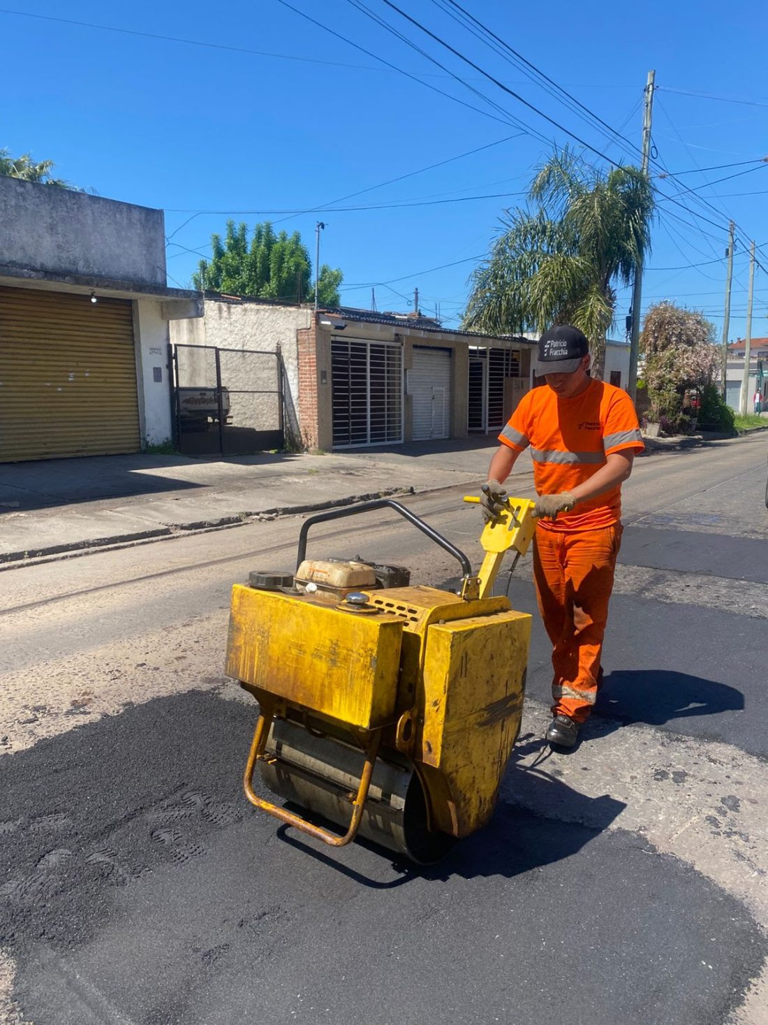 MÁS OBRAS DE BACHEO EN LUIS GUILLÓN
