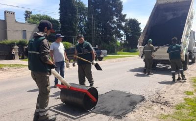 CONTINÚAN LAS OBRAS DE BACHEO EN CANNING