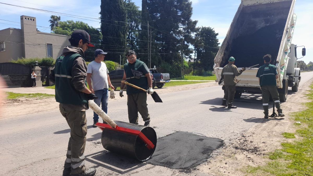 CONTINÚAN LAS OBRAS DE BACHEO EN CANNING