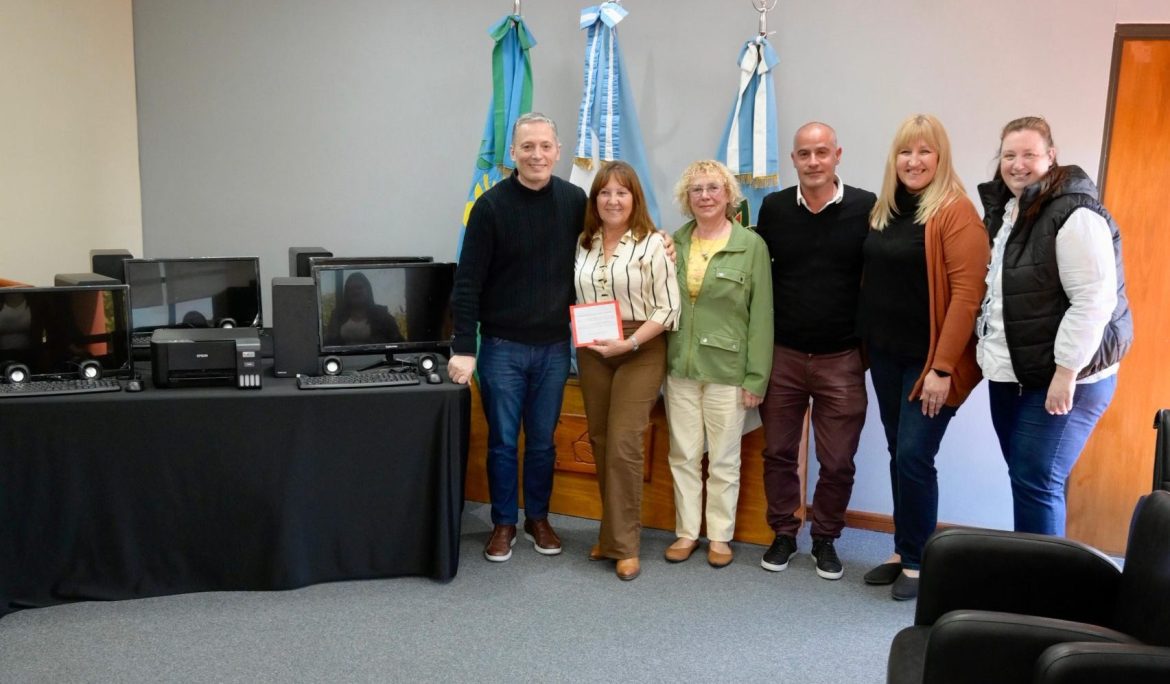 FERNANDO GRAY SE REUNIÓ CON AUTORIDADES DEL CENTRO DE INVESTIGACIÓN E INFORMACIÓN EDUCATIVA