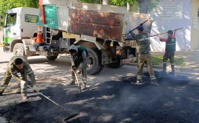 AVANZAN LOS TRABAJOS DE BACHEO EN EL JAGÜEL