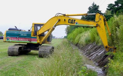 EL MUNICIPIO AVANZA CON LAS OBRAS DE LIMPIEZA EN CANNING
