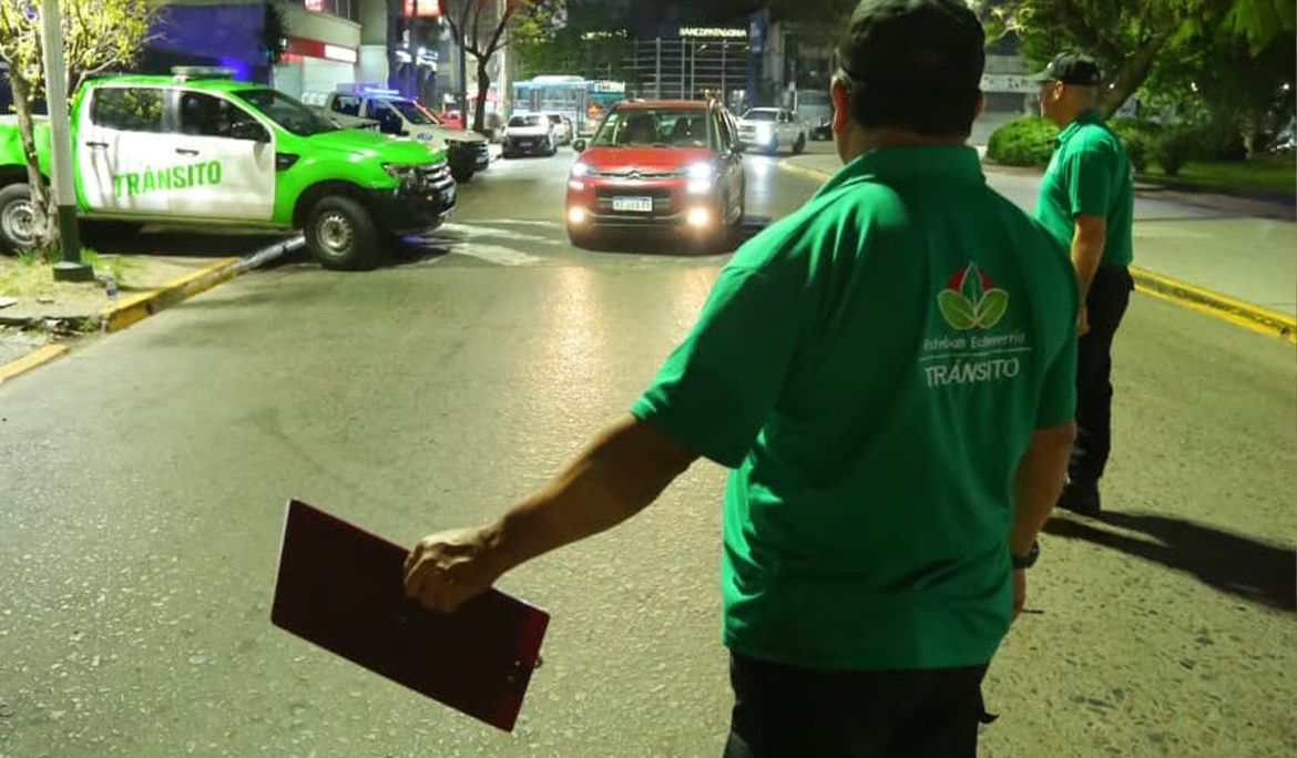 MONTE GRANDE: OPERATIVO DE SEGURIDAD Y CONTROL VEHICULAR EN LA PLAZA MITRE