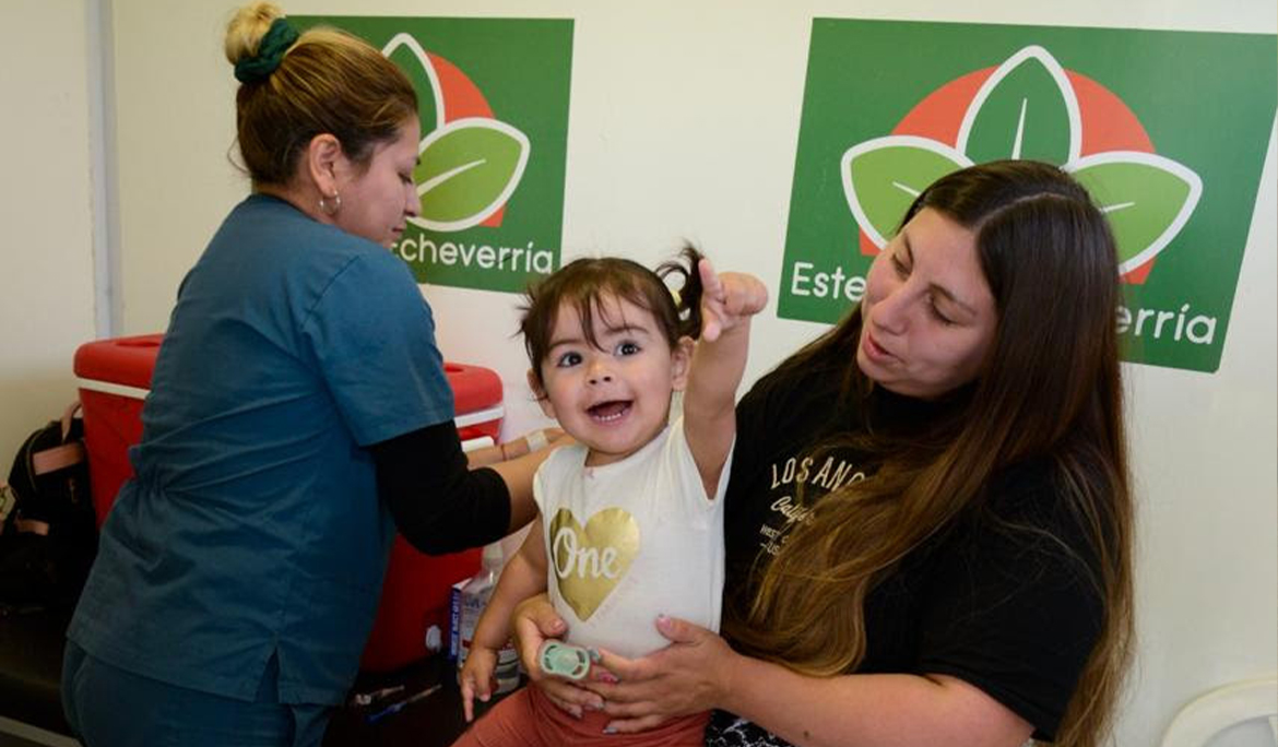OPERATIVOS SEMANALES GRATUITOS DE VACUNACIÓN EN ESTEBAN ECHEVERRÍA