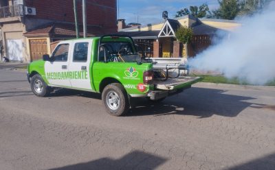 CONTINÚAN LAS TAREAS DE FUMIGACIÓN EN ESTEBAN ECHEVERRÍA