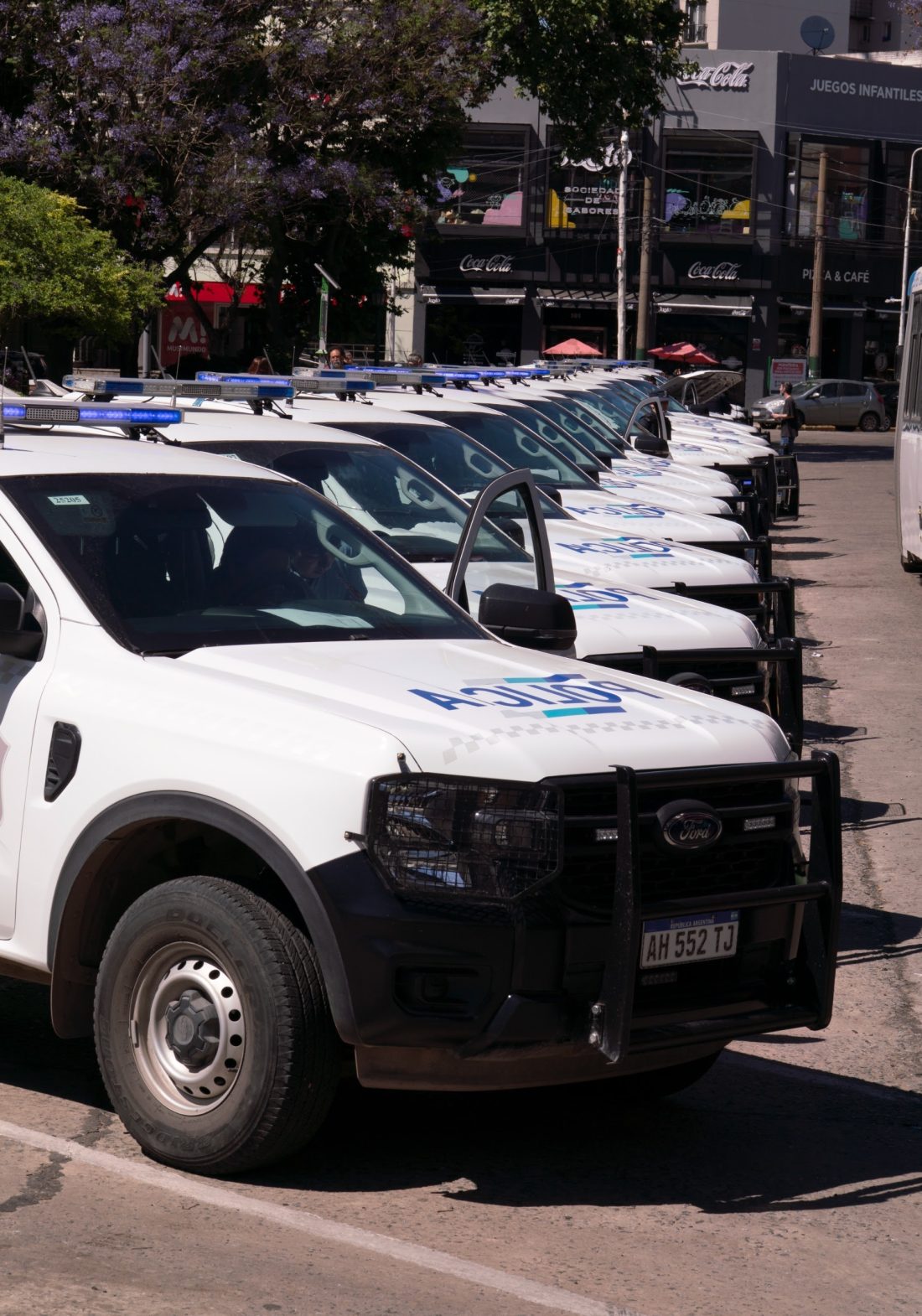 EL MUNICIPIO REALIZÓ LA REVISIÓN TÉCNICA DE LOS 20 NUEVOS PATRULLEROS ENTREGADOS A LA POLICÍA BONAERENSE