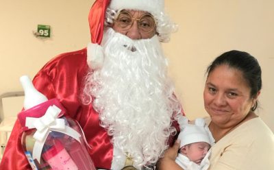 EL MUNICIPIO ENTREGÓ JUGUETES A NIÑAS Y NIÑOS EN EL HOSPITAL SANTAMARINA