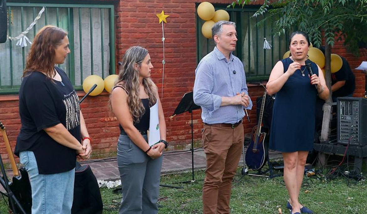 FERNANDO GRAY VISITÓ EL TALLER PROTEGIDO N° 1 “RECUPERANDO SUEÑOS” DE MONTE GRANDE