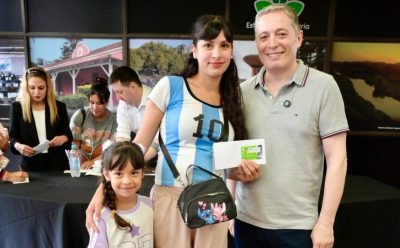 FERNANDO GRAY ENTREGÓ TARJETAS DEL PLAN MÁS VIDA A 86 FAMILIAS DEL DISTRITO