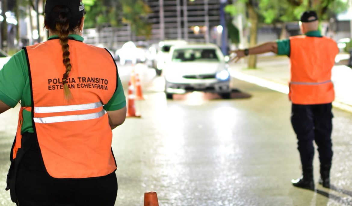 OPERATIVOS DE SEGURIDAD Y CONTROL VEHICULAR EN PLAZAS DE MONTE GRANDE