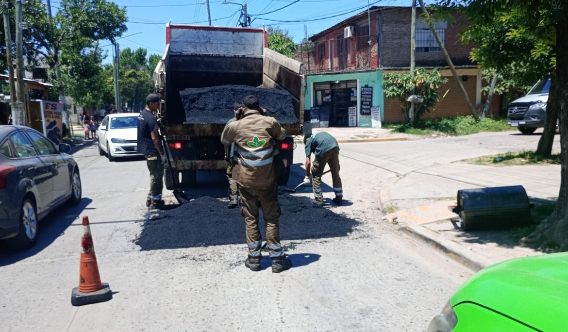 9 DE ABRIL: CONTINÚAN LOS TRABAJOS DE BACHEO