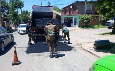 9 DE ABRIL: CONTINÚAN LOS TRABAJOS DE BACHEO