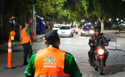 OPERATIVOS DE SEGURIDAD Y CONTROL VEHICULAR EN PLAZAS DE MONTE GRANDE 