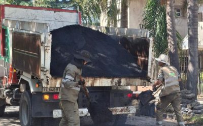 NUEVAS OBRAS DE BACHEO EN MONTE GRANDE