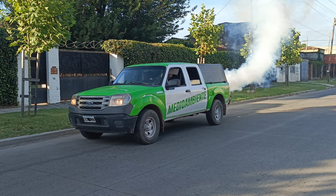 AVANZAN LAS TAREAS DE FUMIGACIÓN EN ESTEBAN ECHEVERRÍA