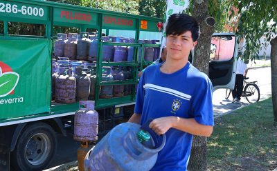 MONTE GRANDE SUR: EL MUNICIPIO REALIZÓ UN OPERATIVO DE RECARGA DE GARRAFAS A BAJO COSTO
