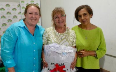 EL MUNICIPIO ENTREGÓ GUARDAPOLVOS PARA 7.791 ESTUDIANTES DEL DISTRITO