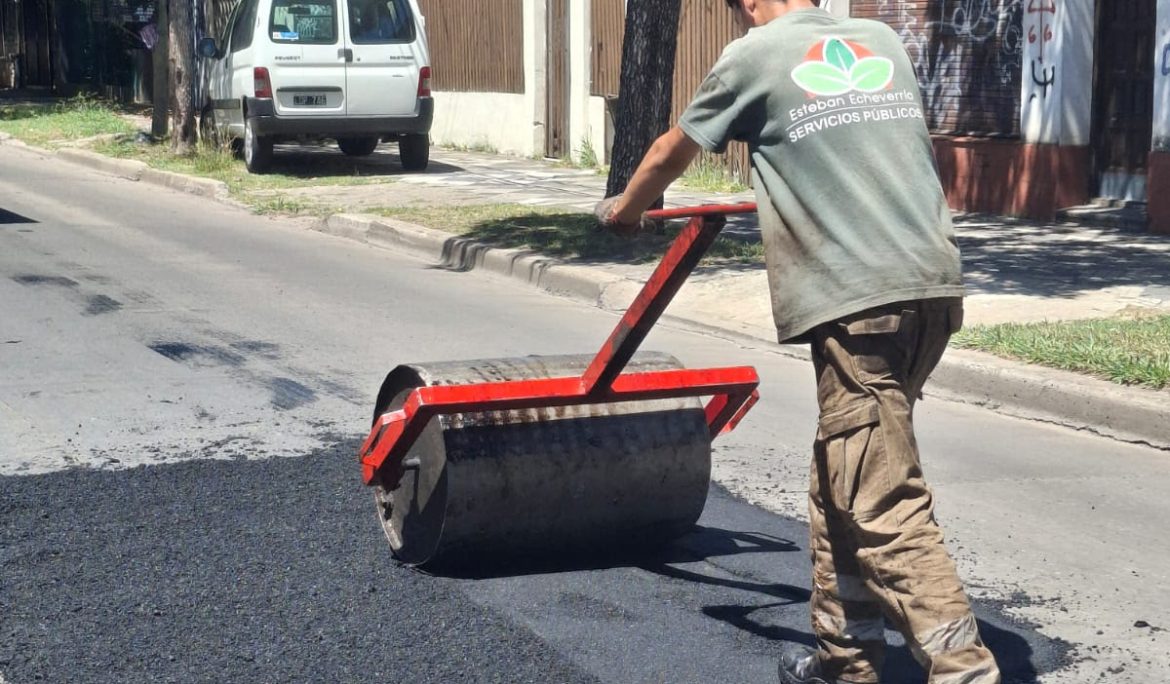 NUEVAS OBRAS DE BACHEO EN MONTE GRANDE