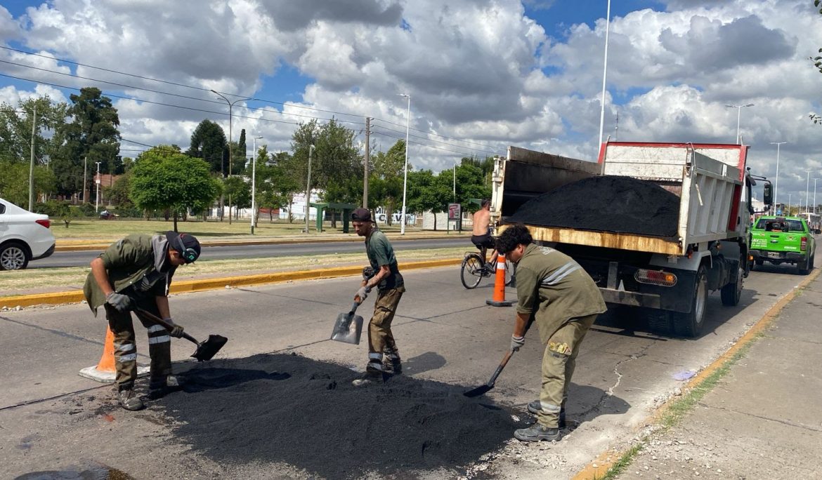 EL JAGÜEL: EL MUNICIPIO AVANZA CON LOS TRABAJOS DE BACHEO