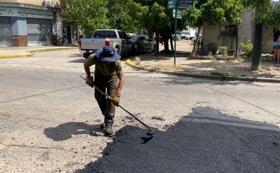 NUEVOS TRABAJOS DE BACHEO EN MONTE GRANDE
