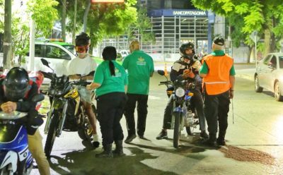 MONTE GRANDE: EL MUNICIPIO JUNTO CON LA POLICÍA BONAERENSE REALIZARON UN OPERATIVO DE SEGURIDAD Y CONTROL VEHICULAR EN LA PLAZA MITRE