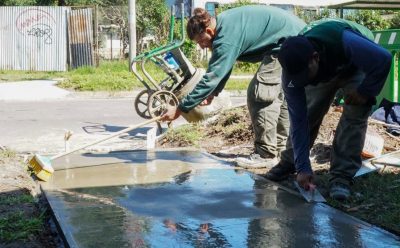 AVANZA LA CONSTRUCCIÓN DE RAMPAS PARA MEJORAR LA CIRCULACIÓN PEATONAL EN MONTE GRANDE
