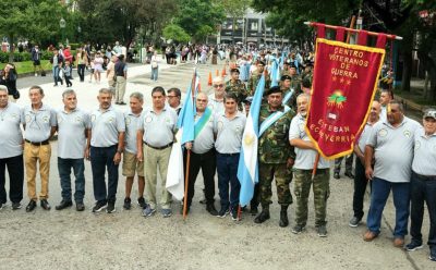 LOS VETERANOS DE GUERRA DE ESTEBAN ECHEVERRÍA CERRARON LA SEMANA DE MALVINAS CON EL CLÁSICO DESFILE DEL 2 DE ABRIL