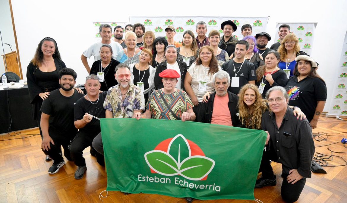 EL MUNICIPIO PRESENTÓ LOS PREMIOS COCO DÍAZ