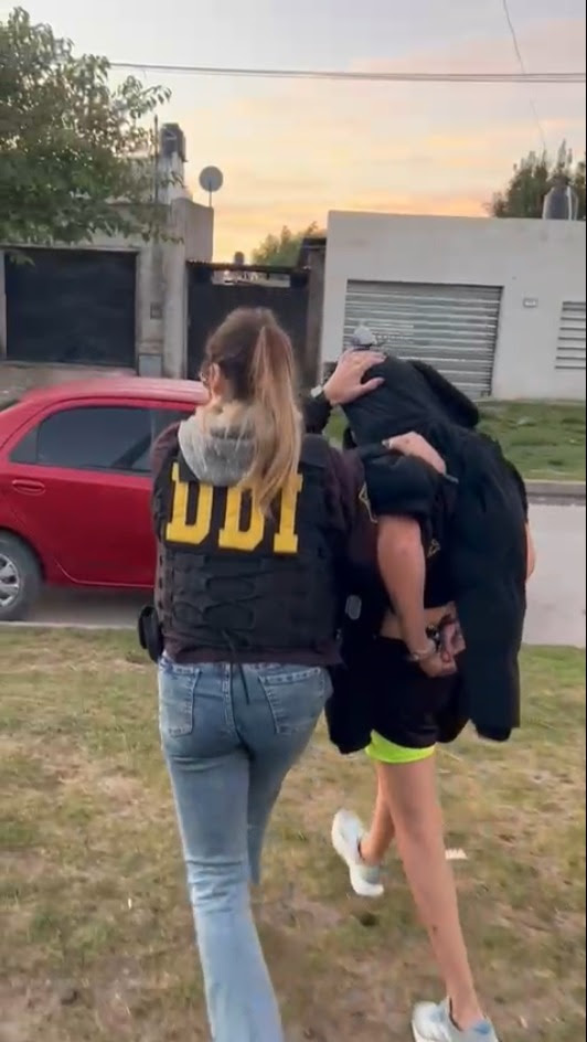 DESARTICULAN UNA BANDA POR EL ROBO DE UNA VIVIENDA EN MONTE GRANDE