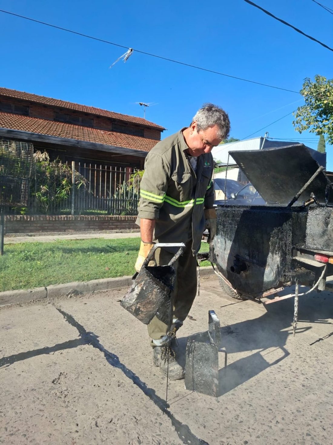 AVANZAN LOS TRABAJOS DE TOMADO DE JUNTAS EN LUIS GUILLÓN