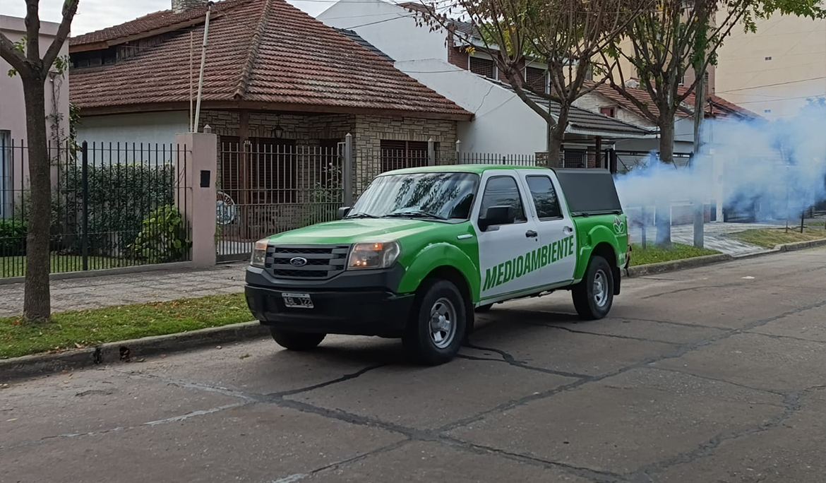 AVANZAN LAS TAREAS DE FUMIGACIÓN EN ESTEBAN ECHEVERRÍA