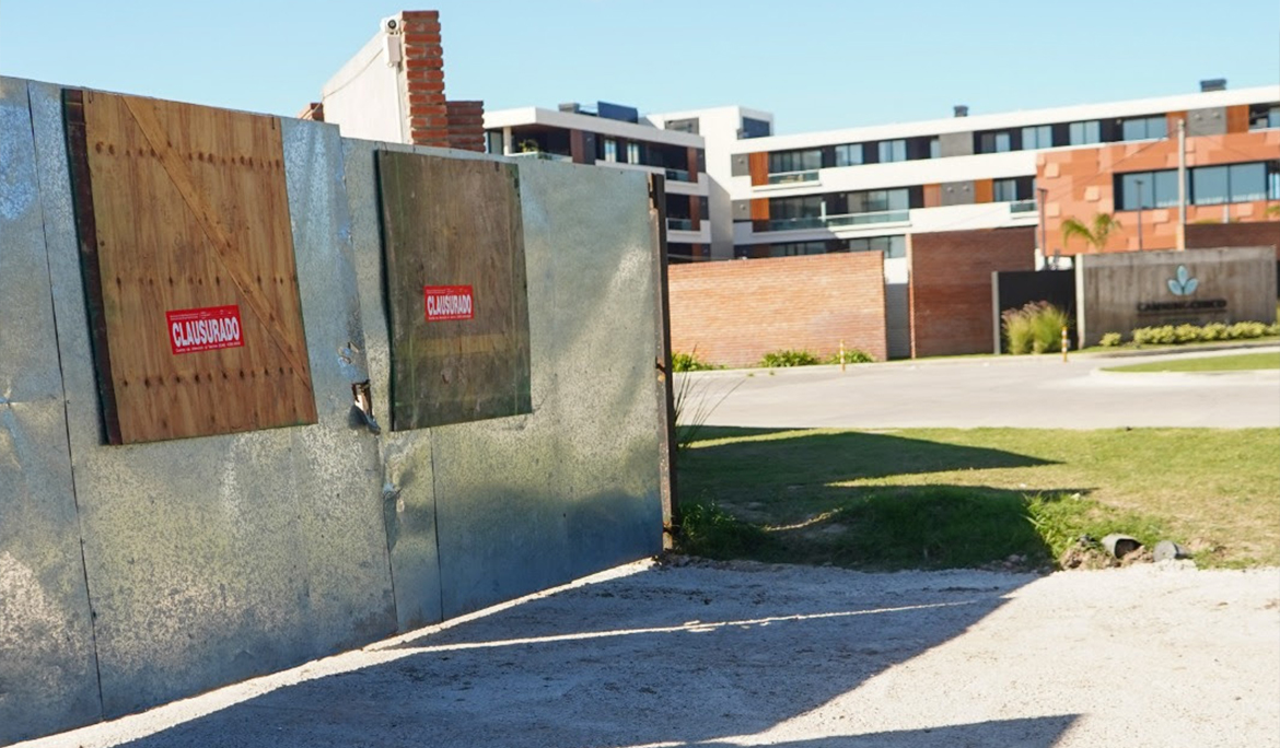 EL MUNICIPIO CLAUSURÓ UNA OBRA EN CONSTRUCCIÓN EN CANNING POR OCASIONAR RUIDOS MOLESTOS