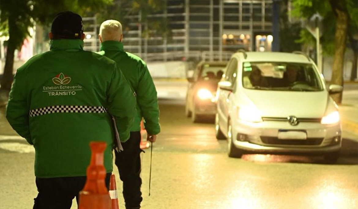OPERATIVOS DE SEGURIDAD Y CONTROL VEHICULAR EN PLAZAS DE MONTE GRANDE